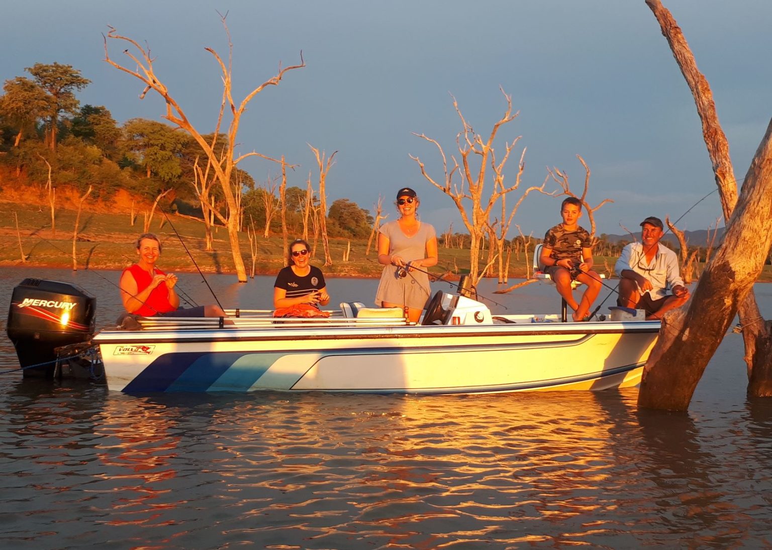 Houseboat Trip to Lake Kariba, Zimbabwe. "FAITH4FUN"