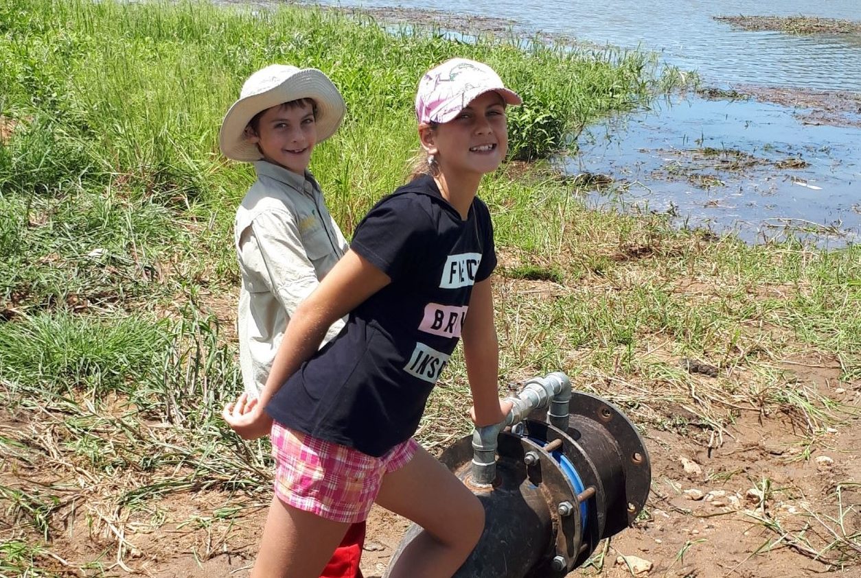kids at the dam
